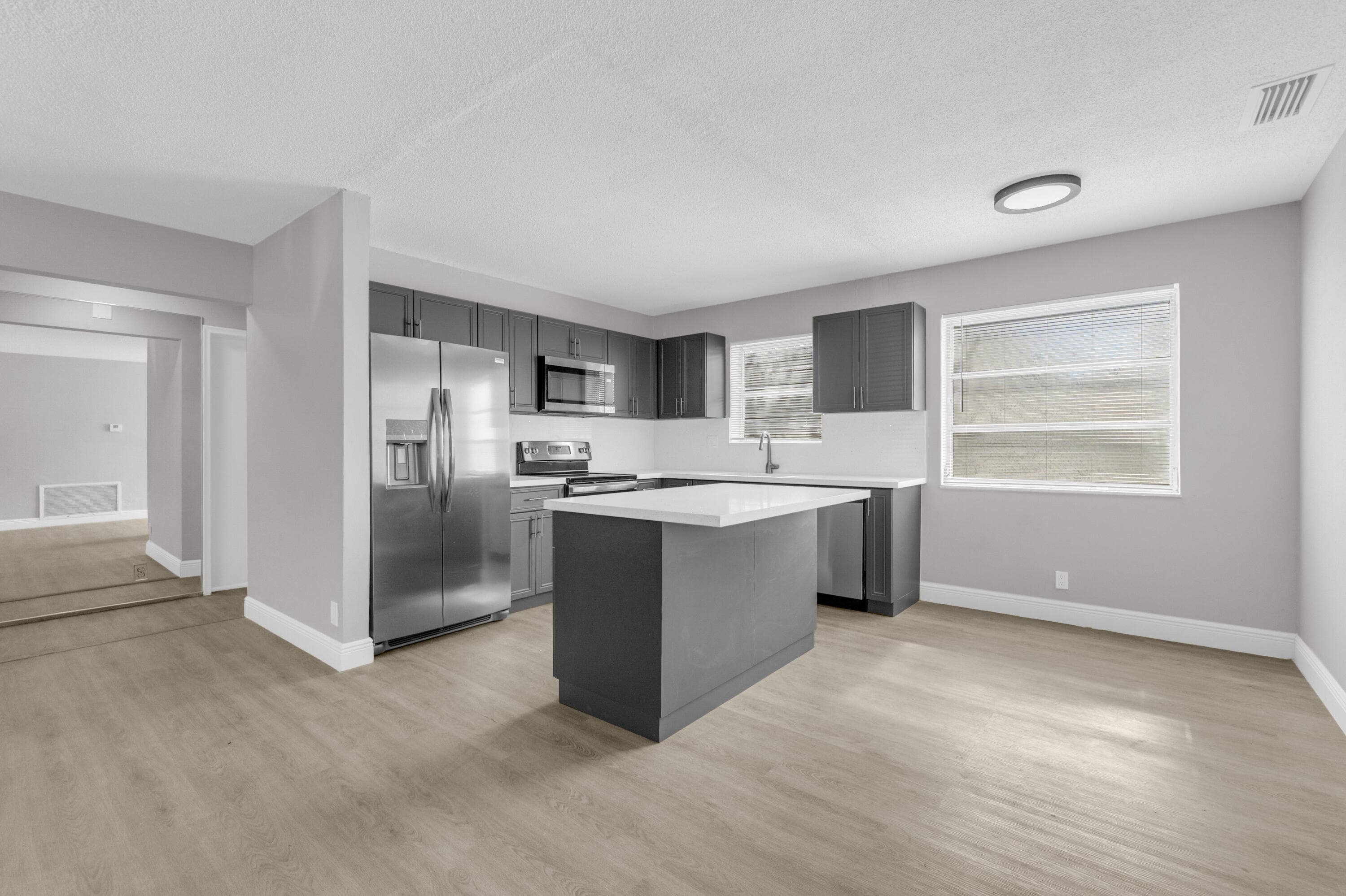 3240 Sheridan #117 Hollywood FL 33021 — thumbnail 7 of 44