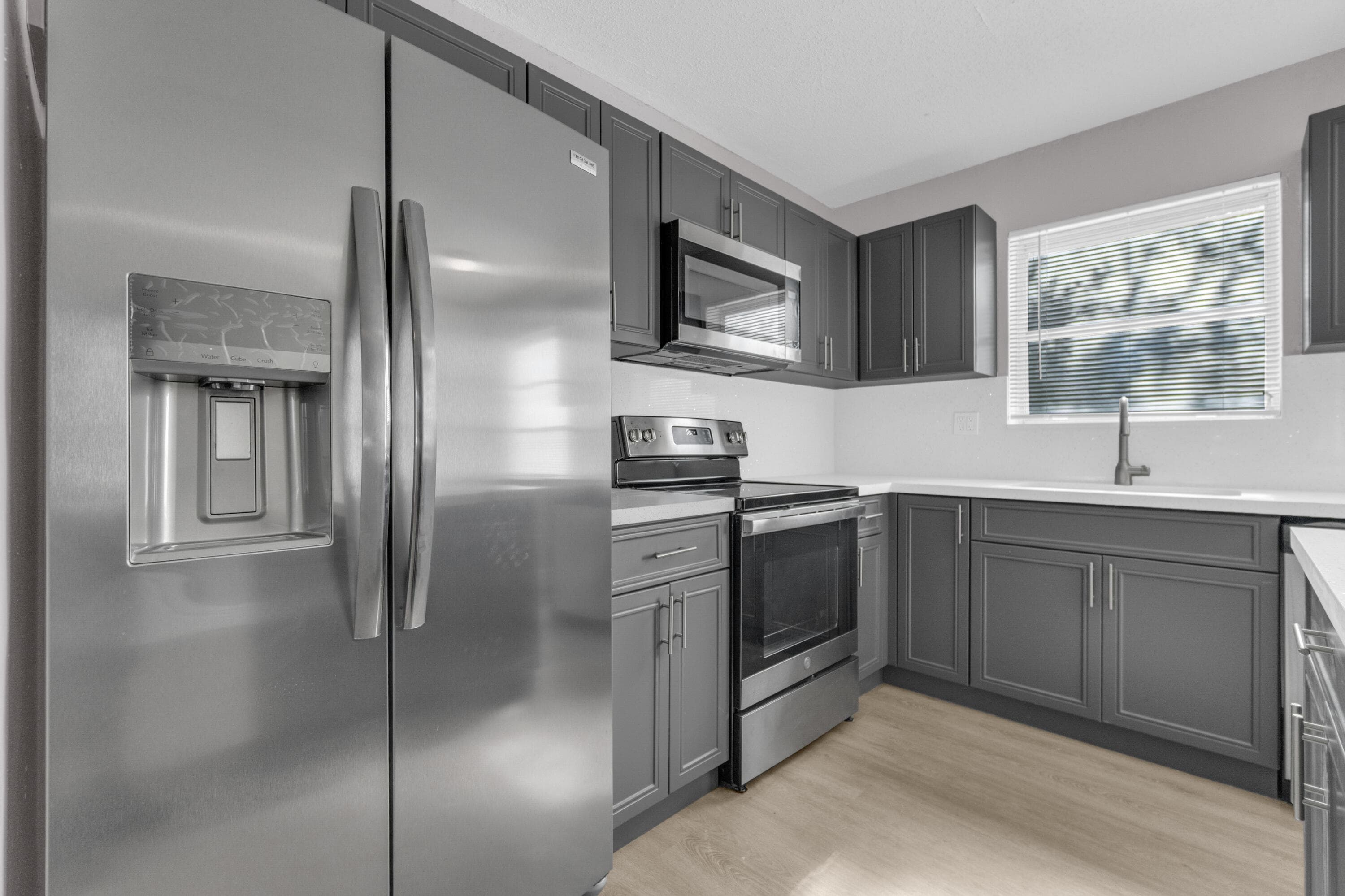 3240 Sheridan #117 Hollywood FL 33021 — thumbnail 14 of 44
