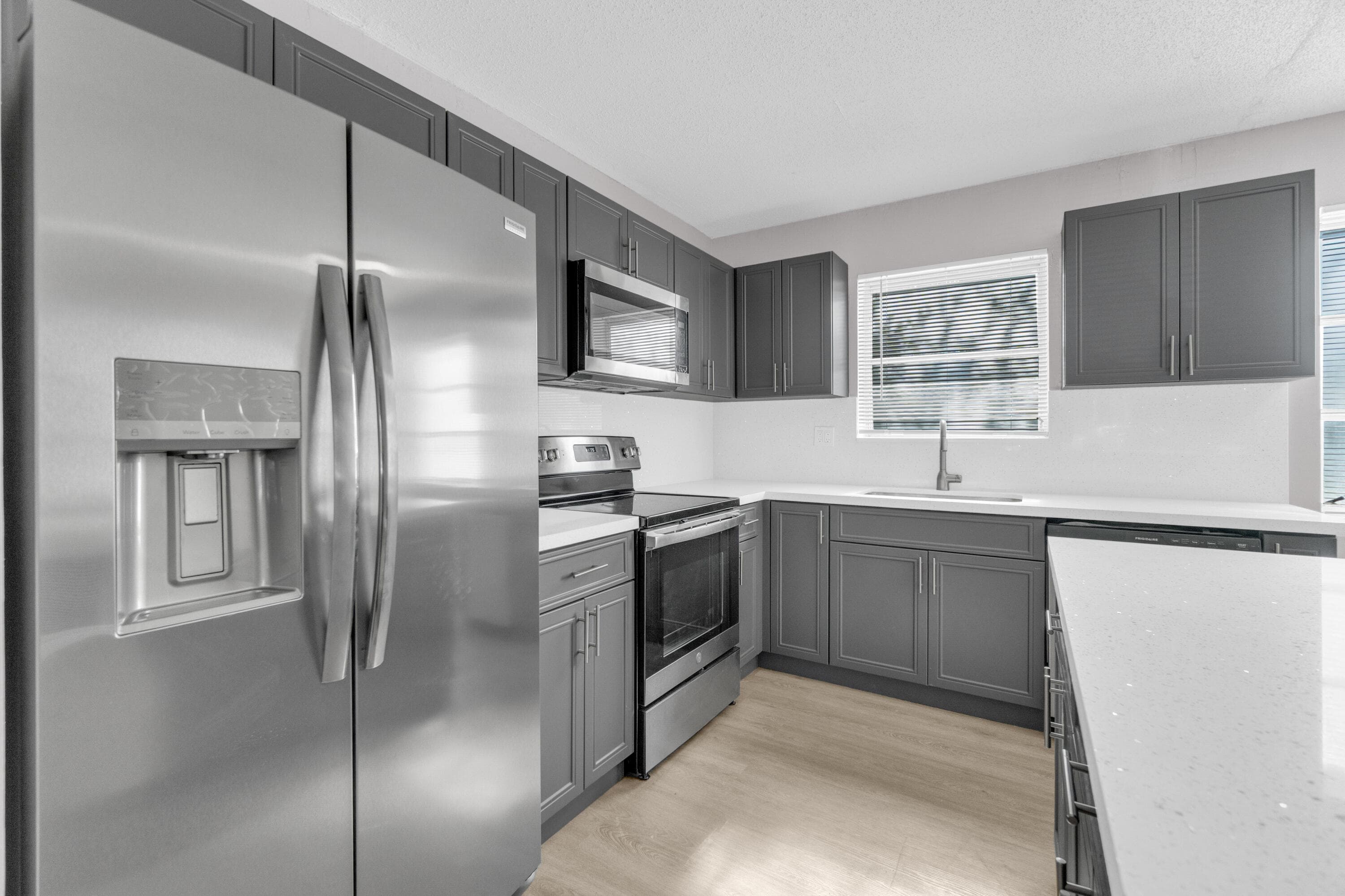 3240 Sheridan #117 Hollywood FL 33021 — thumbnail 16 of 44
