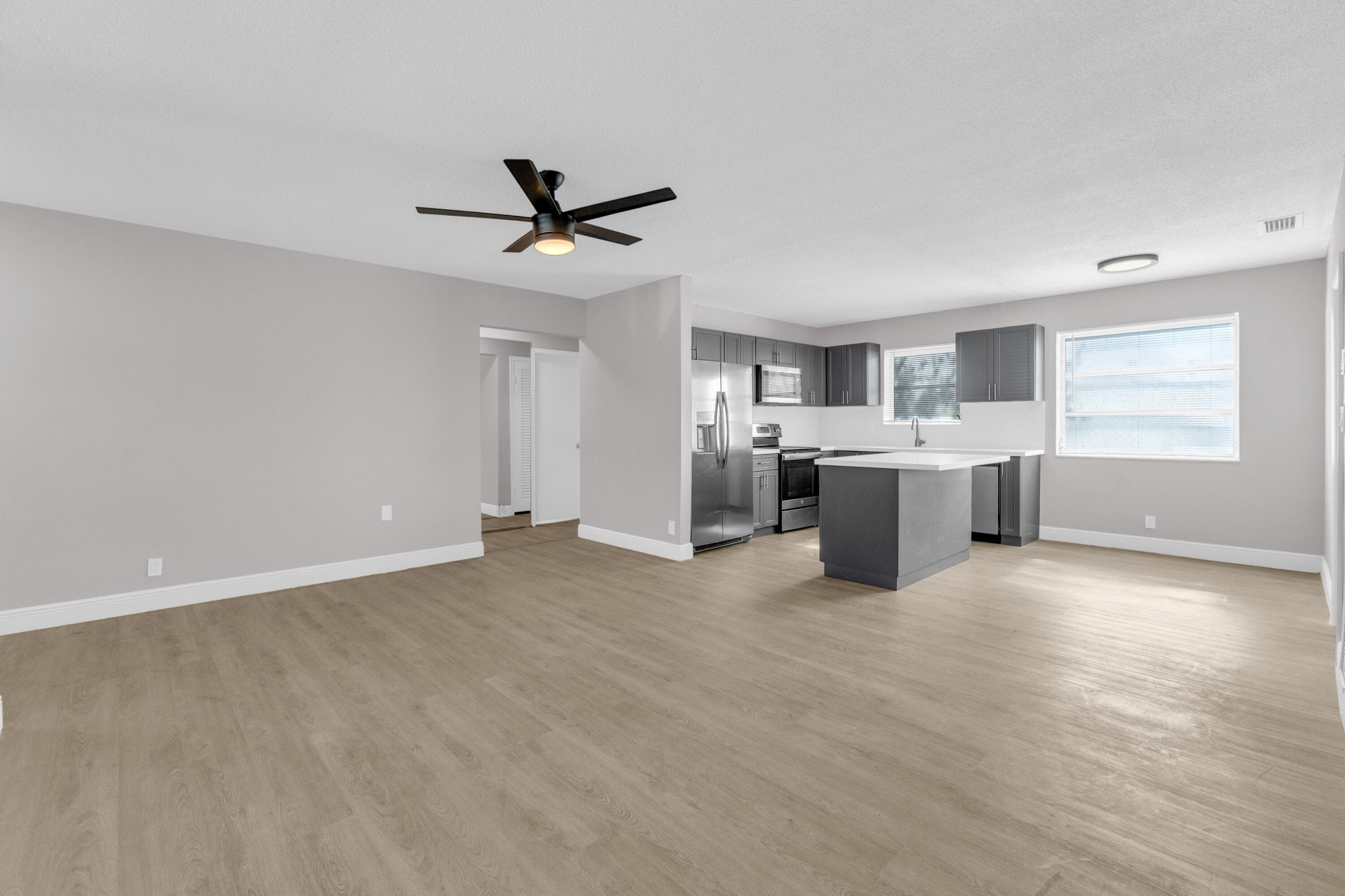 3240 Sheridan #117 Hollywood FL 33021 — thumbnail 21 of 44