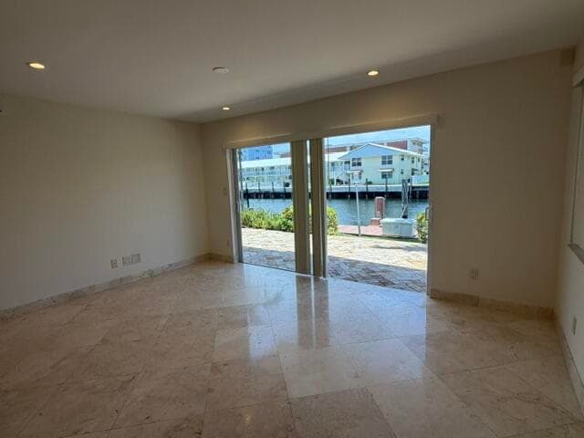 2857 32nd #8 Fort Lauderdale FL 33306 — thumbnail 8 of 32