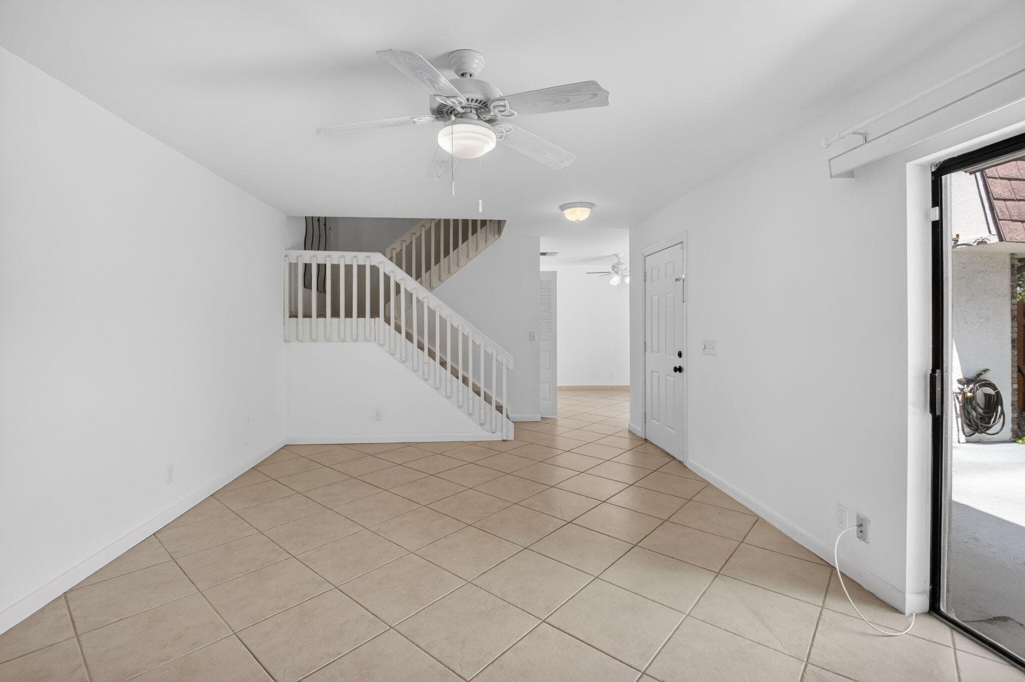 7582 Courtyard #7582 Boca Raton FL 33433 — thumbnail 3 of 90