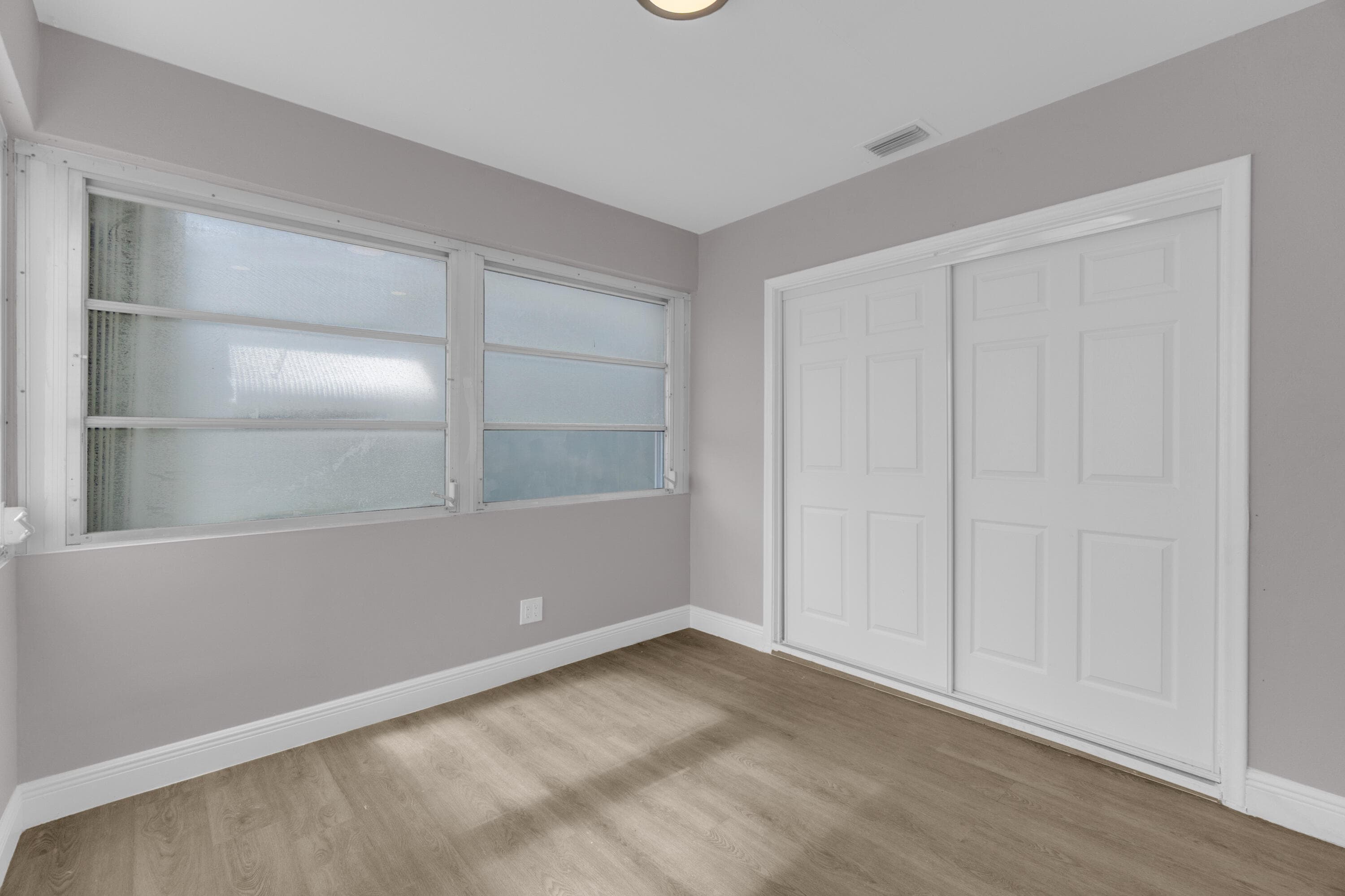 3240 Sheridan #117 Hollywood FL 33021 — thumbnail 34 of 44