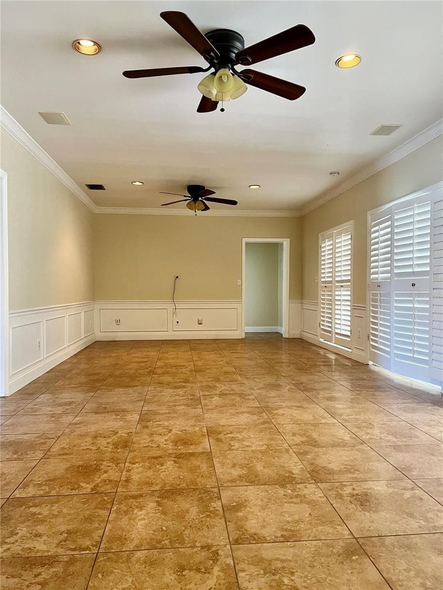 3913 Northampton Tampa FL 33618 — thumbnail 9 of 18
