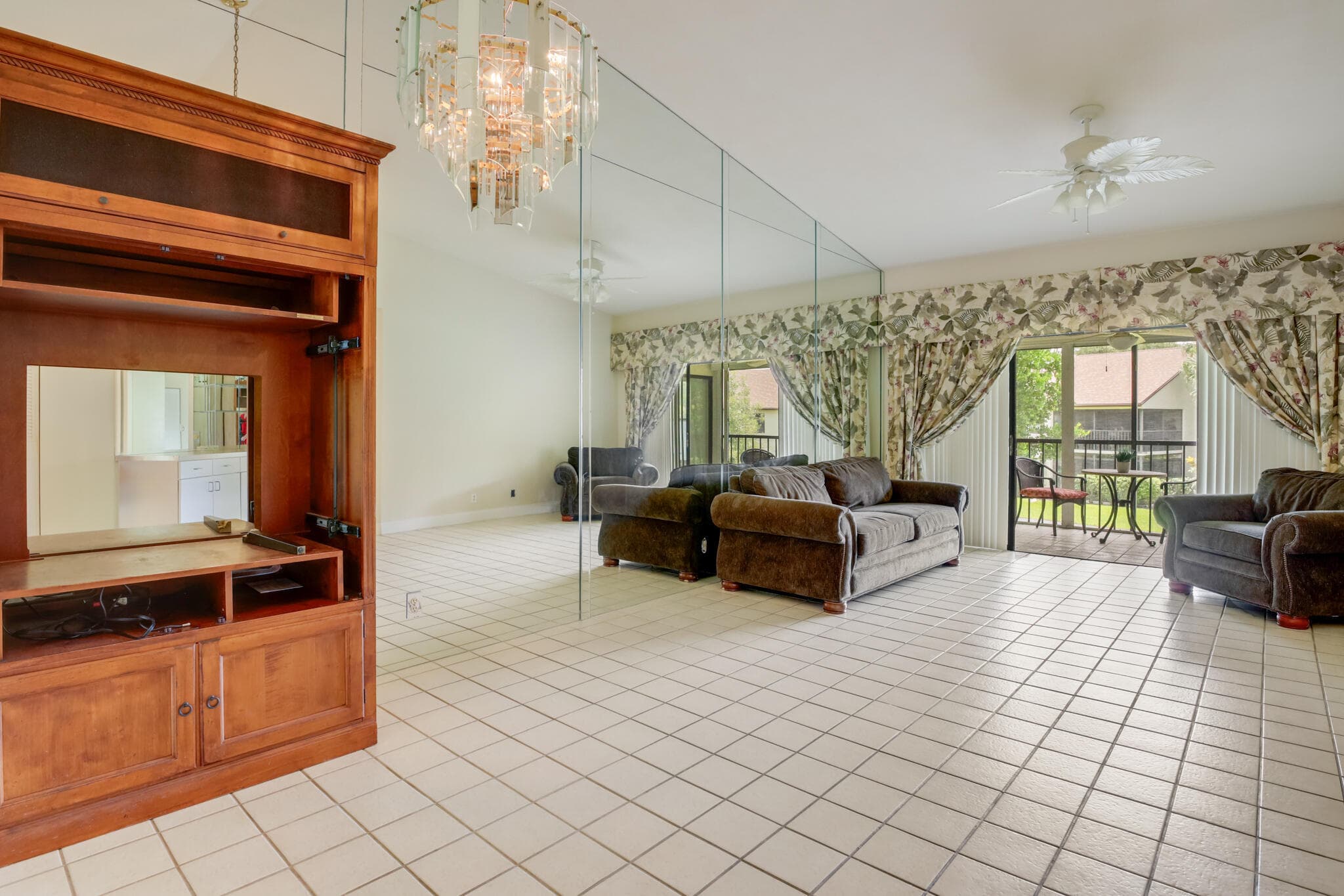 3340 Lucerne Park Greenacres FL 33467 — thumbnail 2 of 12