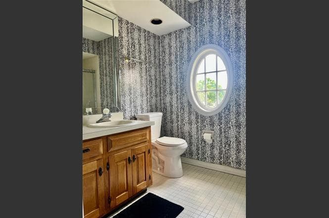 3913 Northampton Tampa FL 33618 — thumbnail 17 of 18