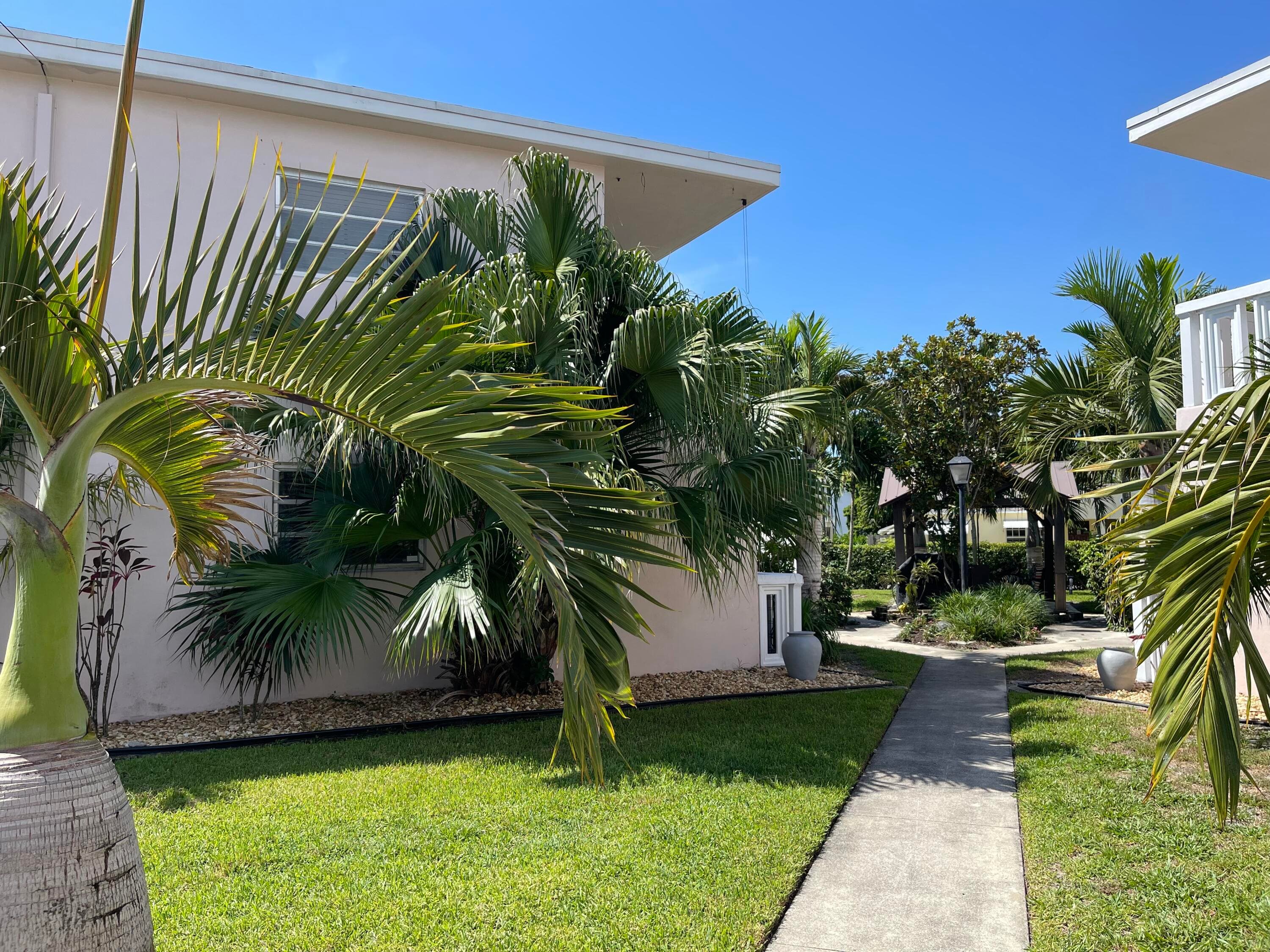 229 1st #203 Boynton Beach FL 33435 — thumbnail 15 of 20