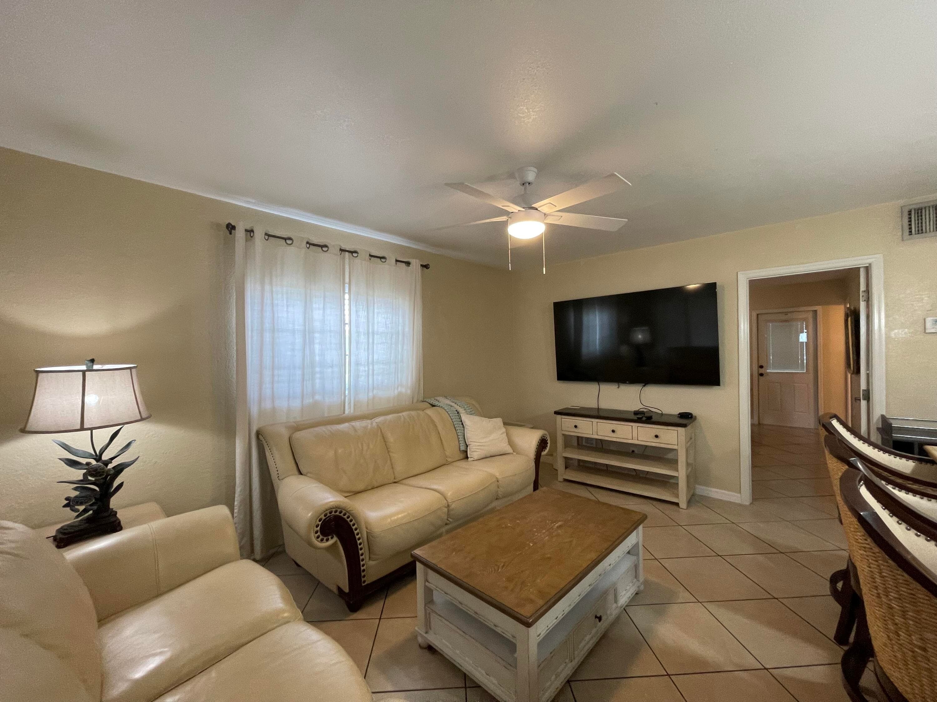 229 1st #203 Boynton Beach FL 33435 — thumbnail 3 of 20
