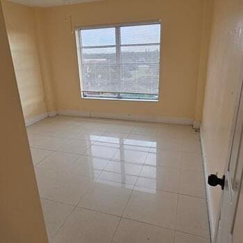 4174 Inverrary #702 Lauderhill FL 33319 — thumbnail 6 of 12