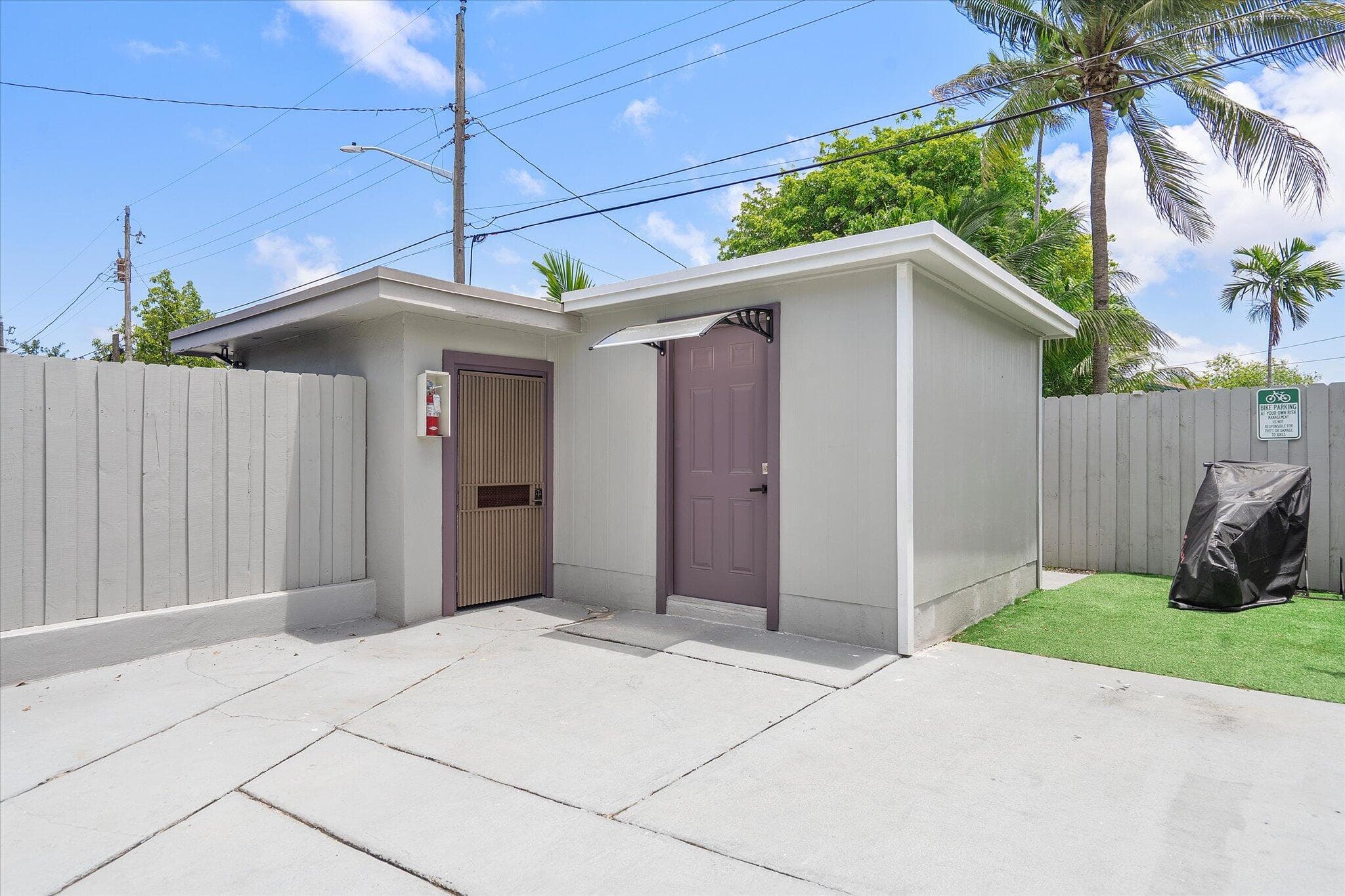 720 7th #4 Hallandale Beach FL 33009 — thumbnail 11 of 26