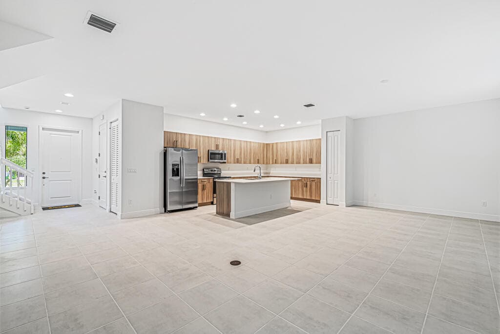 16469 Sea Turtle Westlake FL 33470 — thumbnail 17 of 43