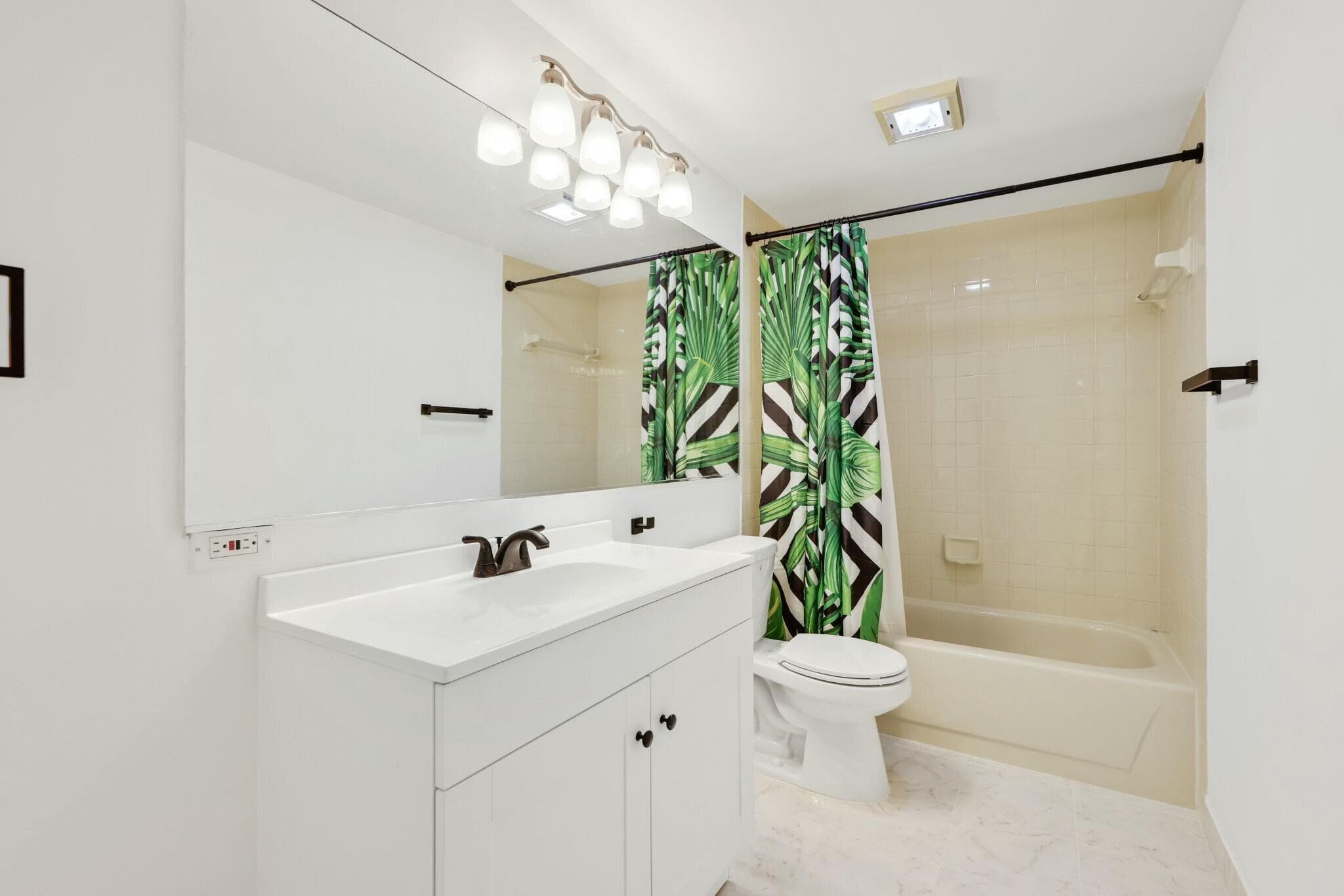 5110 51st West Palm Beach FL 33409 — thumbnail 24 of 40