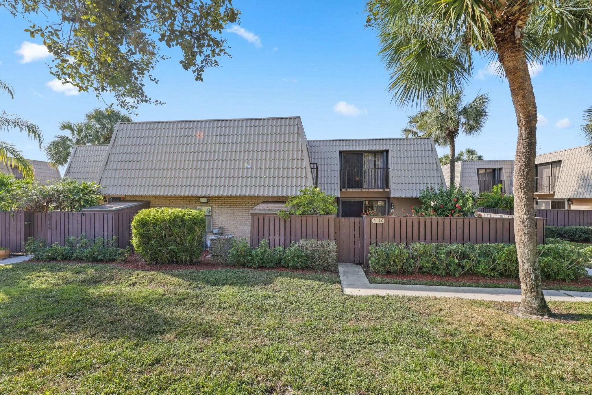 5110 51st West Palm Beach FL 33409 — thumbnail 27 of 40