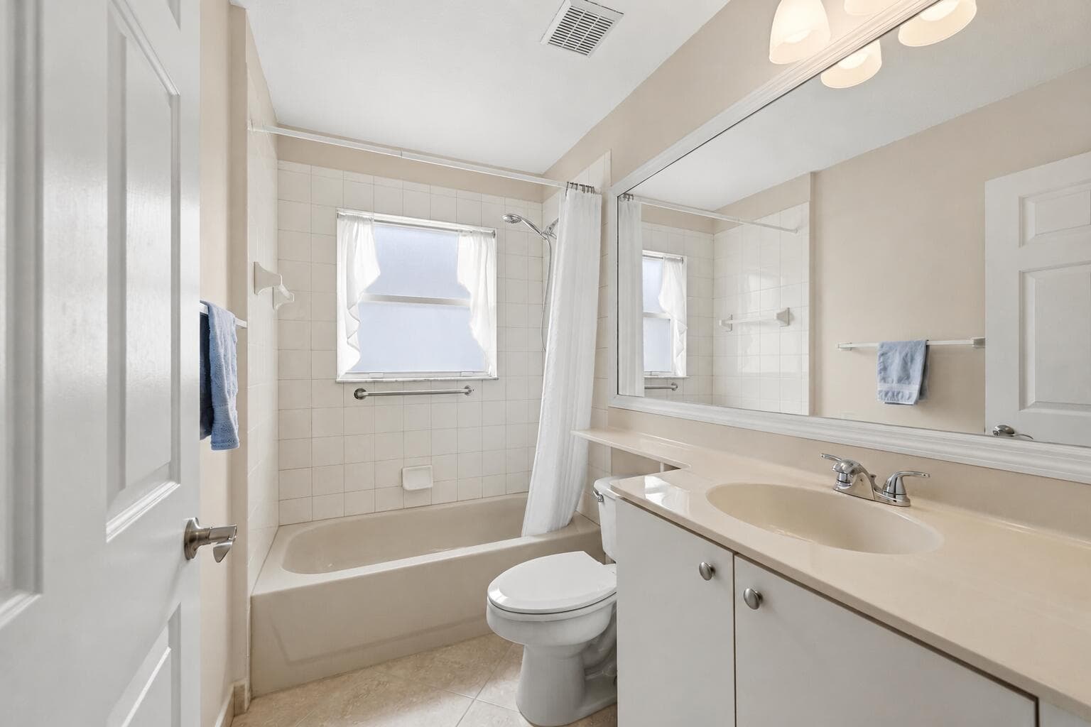 5081 Glenville Boynton Beach FL 33437 — thumbnail 10 of 42