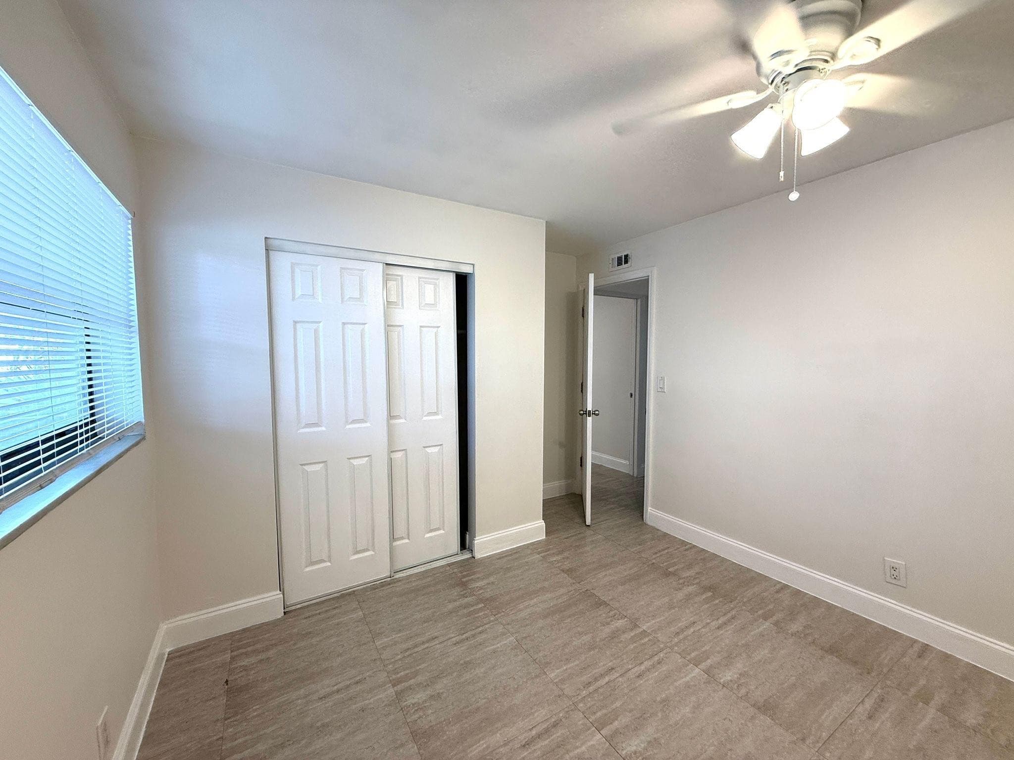 607 29th #22 Wilton Manors FL 33334 — thumbnail 9 of 15