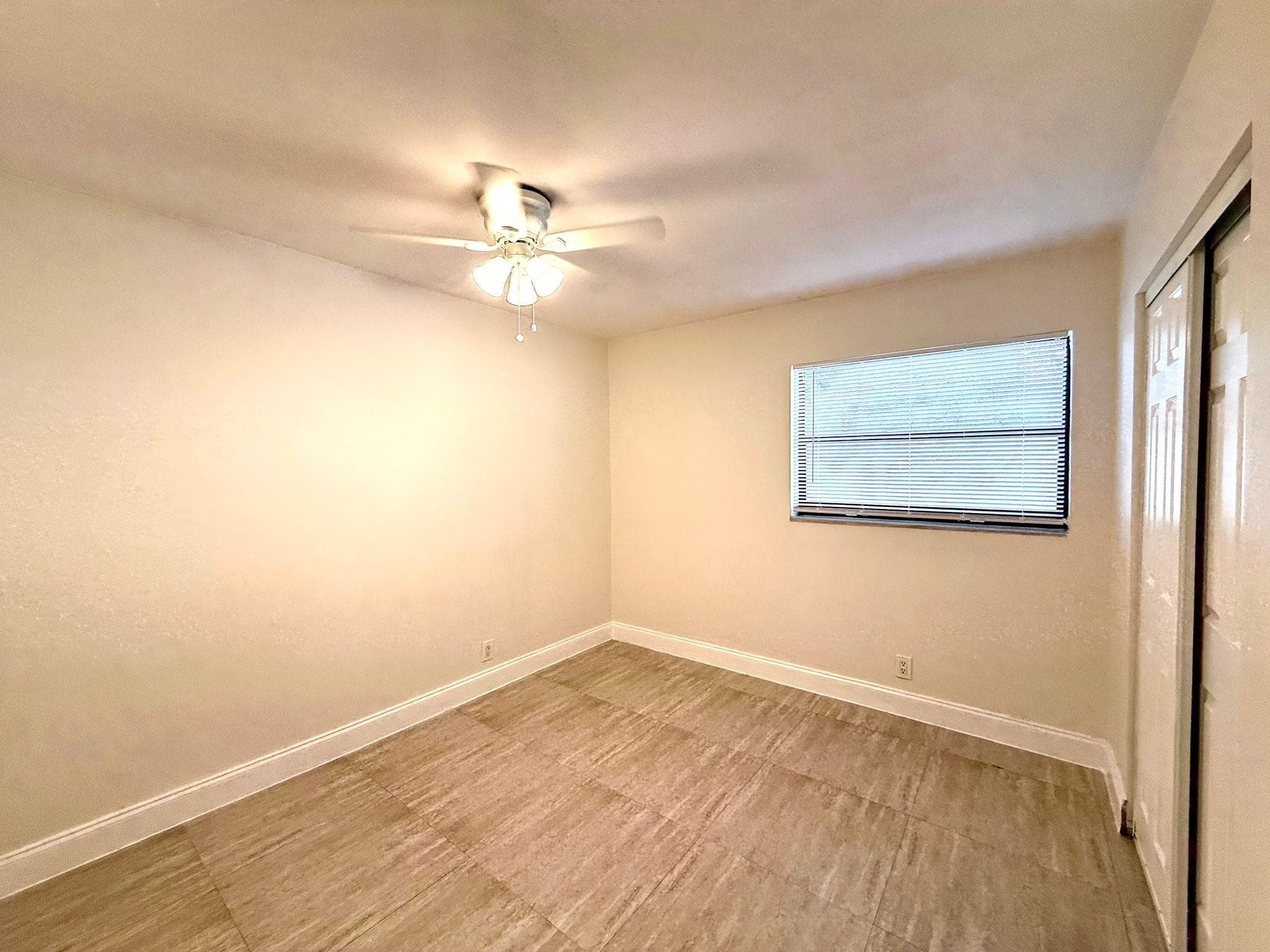 607 29th #22 Wilton Manors FL 33334 — thumbnail 11 of 15
