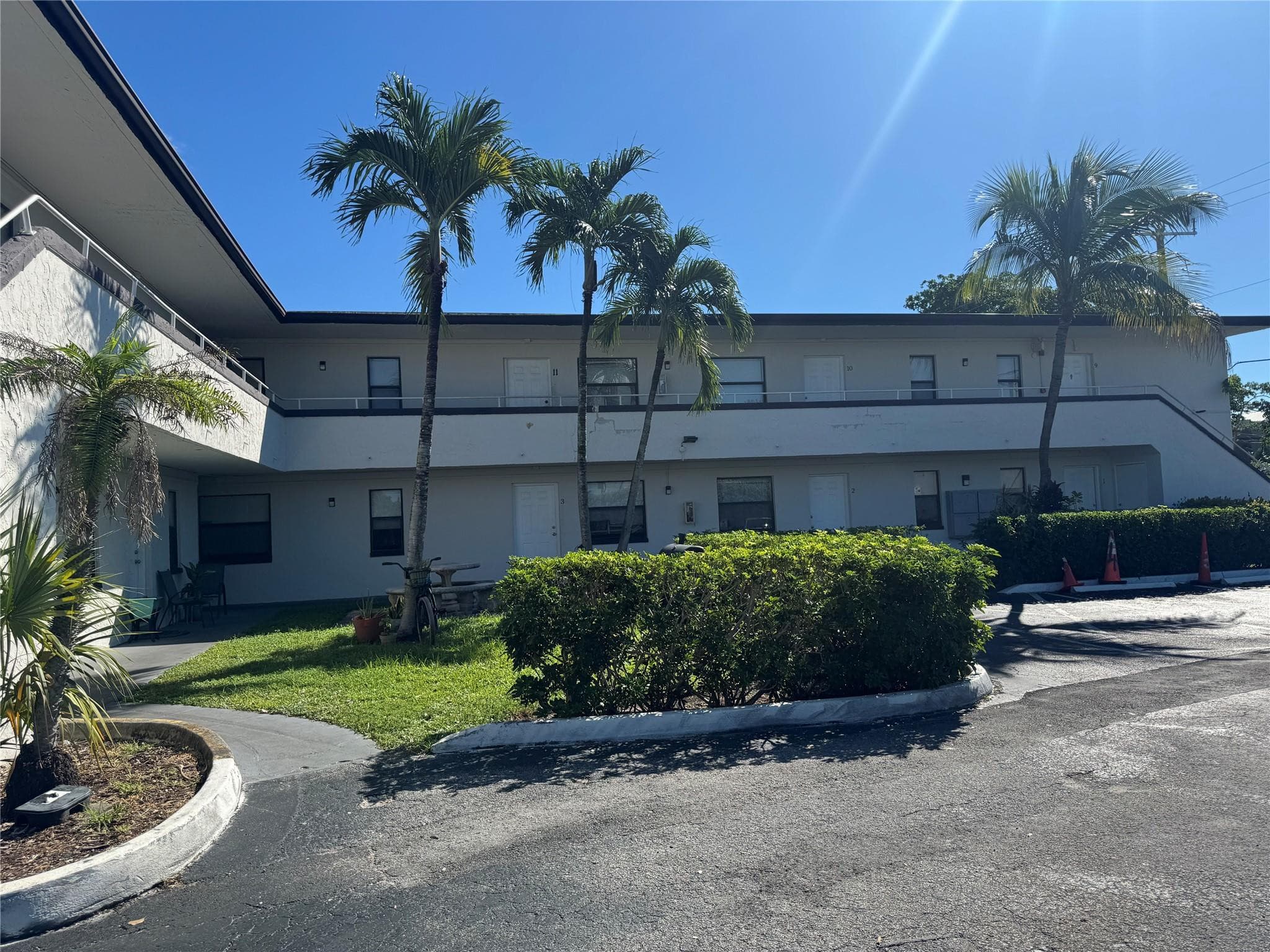 607 29th #22 Wilton Manors FL 33334 — thumbnail 15 of 15
