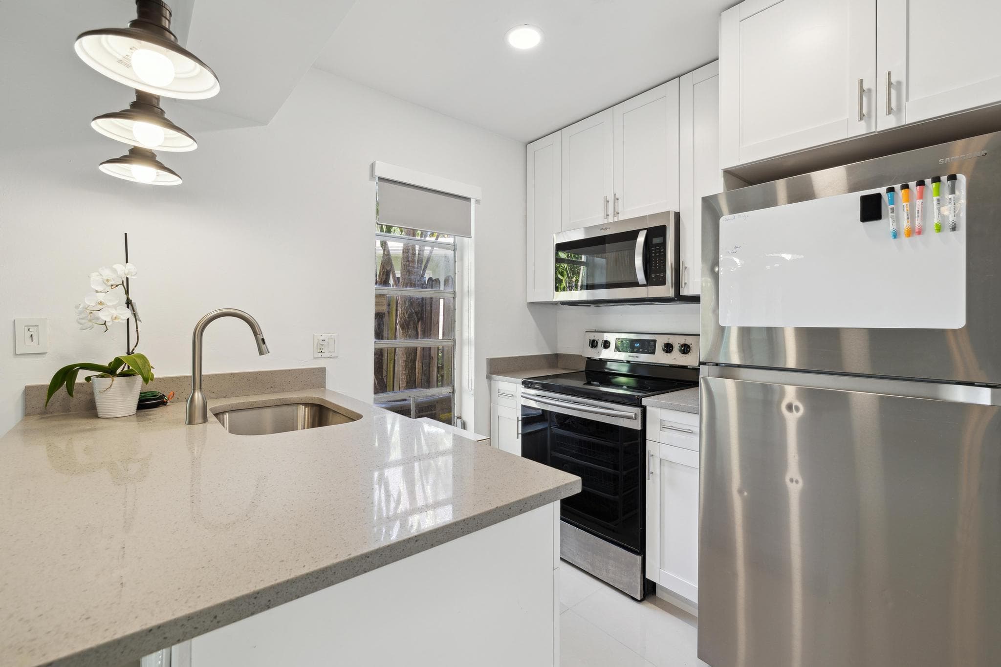 410 13th #2 Fort Lauderdale FL 33316 — thumbnail 4 of 13