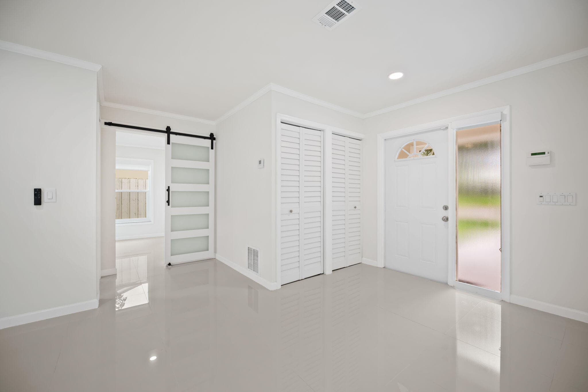 561 168th Weston FL 33326 — thumbnail 4 of 28