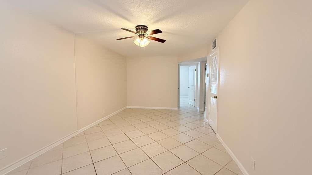 501 Kalmia #1 Lake Park FL 33403 — thumbnail 2 of 2