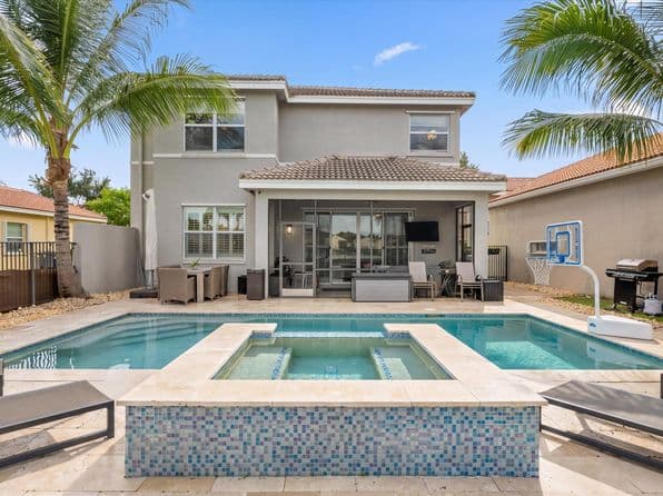 Listed by Concierge Properties LLC - Single Family — photo 1