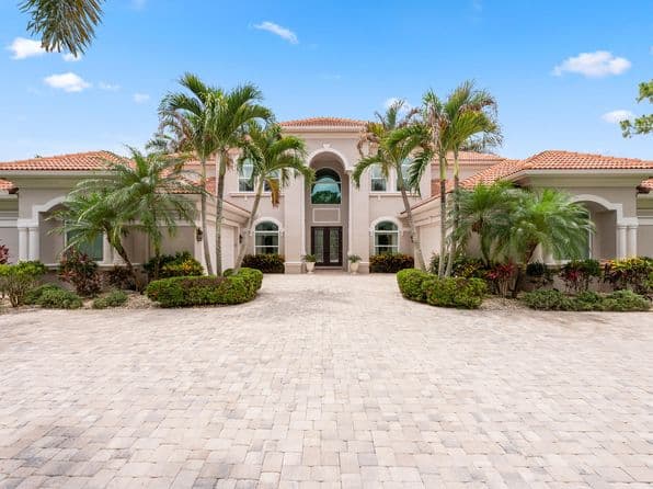 Listed by The Brokerage Treasure Coast - Single Family — photo 1