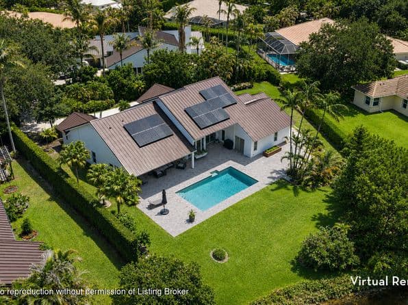 Listed by Waterfront Properties & Club Communities 6621 - Single Family — photo 1