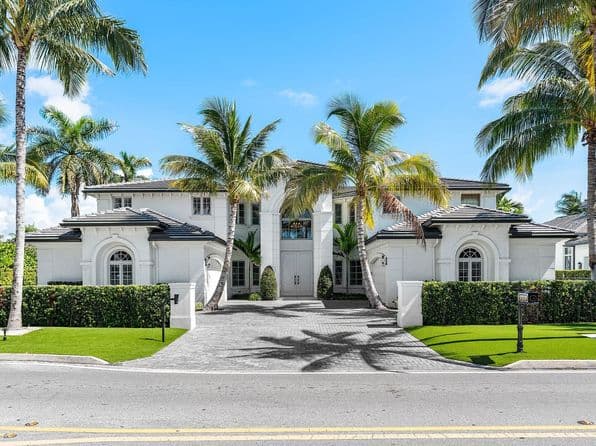 Listed by Royal Palm Properties LLC - Single Family — photo 1