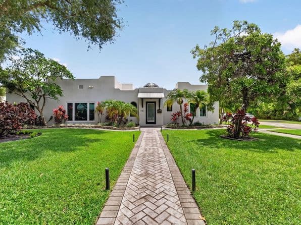 Listed by Network Realty Group Inc - Single Family — photo 1