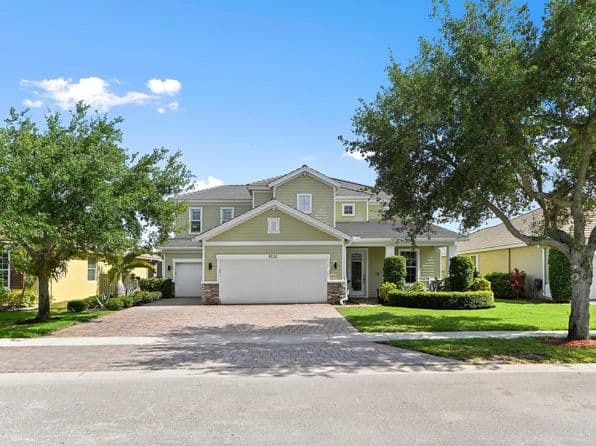 Listed by KW Reserve Palm Beach - Single Family — photo 1