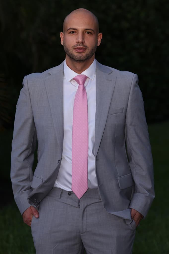 Andres Londo├▒o - Listing Agent, Safebound Realty