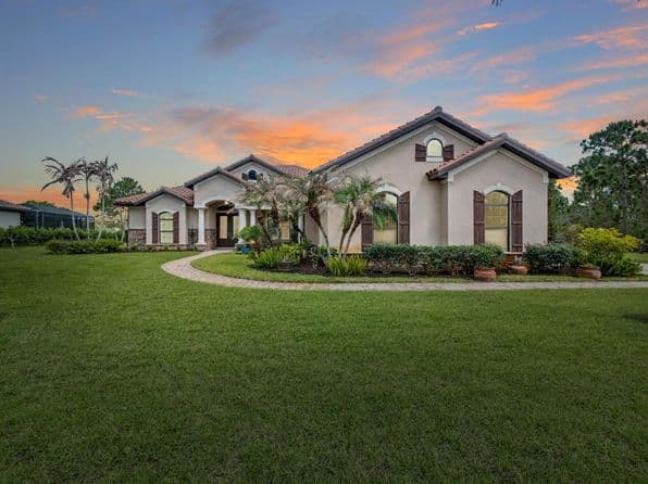 Listed by Illustrated Properties - Single Family — photo 1