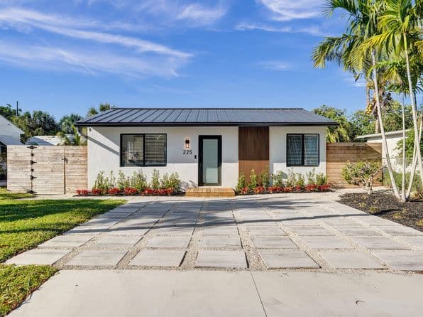 Listed by Coldwell Banker Realty /Delray Beach - Single Family — photo 1