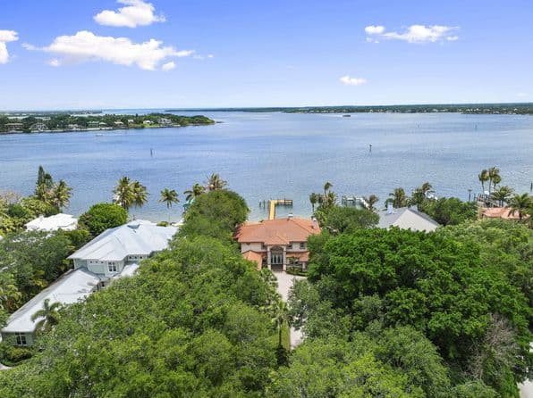Listed by Keller Williams Realty Of The Treasure Coast - Single Family — photo 1