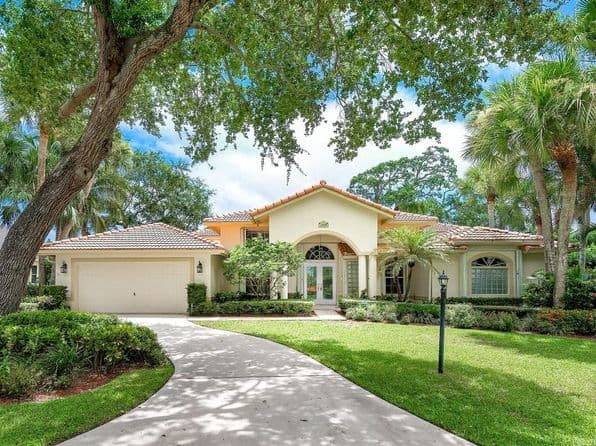 Listed by Compass Florida LLC - Single Family — photo 1