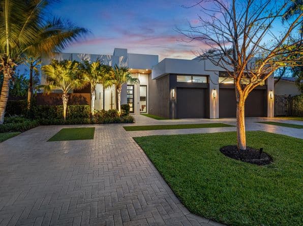Listed by Premier Estate Properties Inc. - Single Family — photo 1