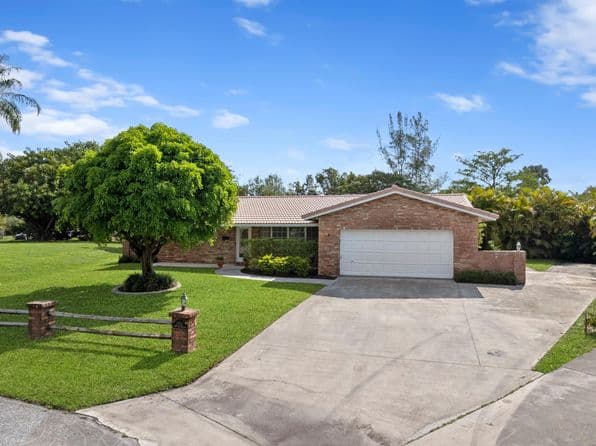 Listed by Mastropieri Group LLC - Single Family — photo 1