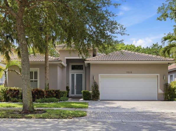 Listed by Keller Williams Legacy - Single Family — photo 1