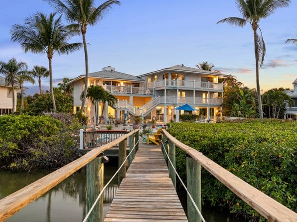 Listed by Illustrated Properties - Single Family — photo 1