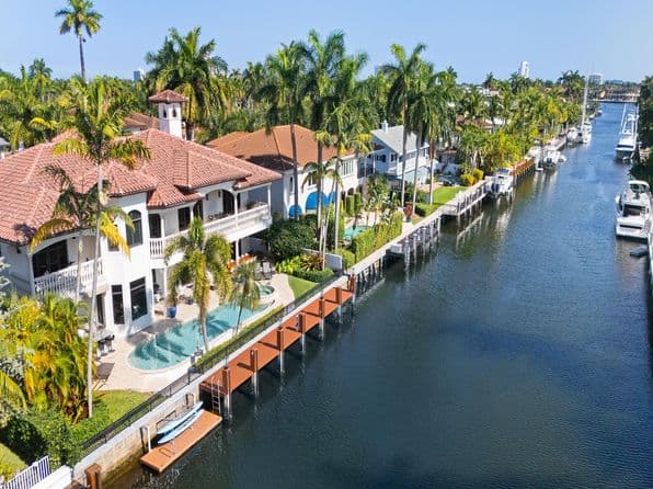 Listed by Compass Florida, LLC - Single Family — photo 1