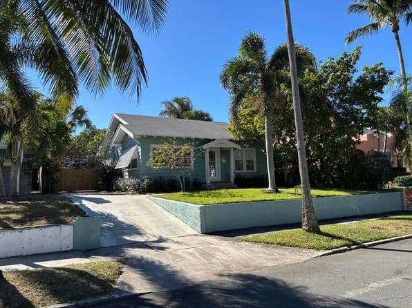 Listed by Coldwell Banker Realty - Single Family — photo 1